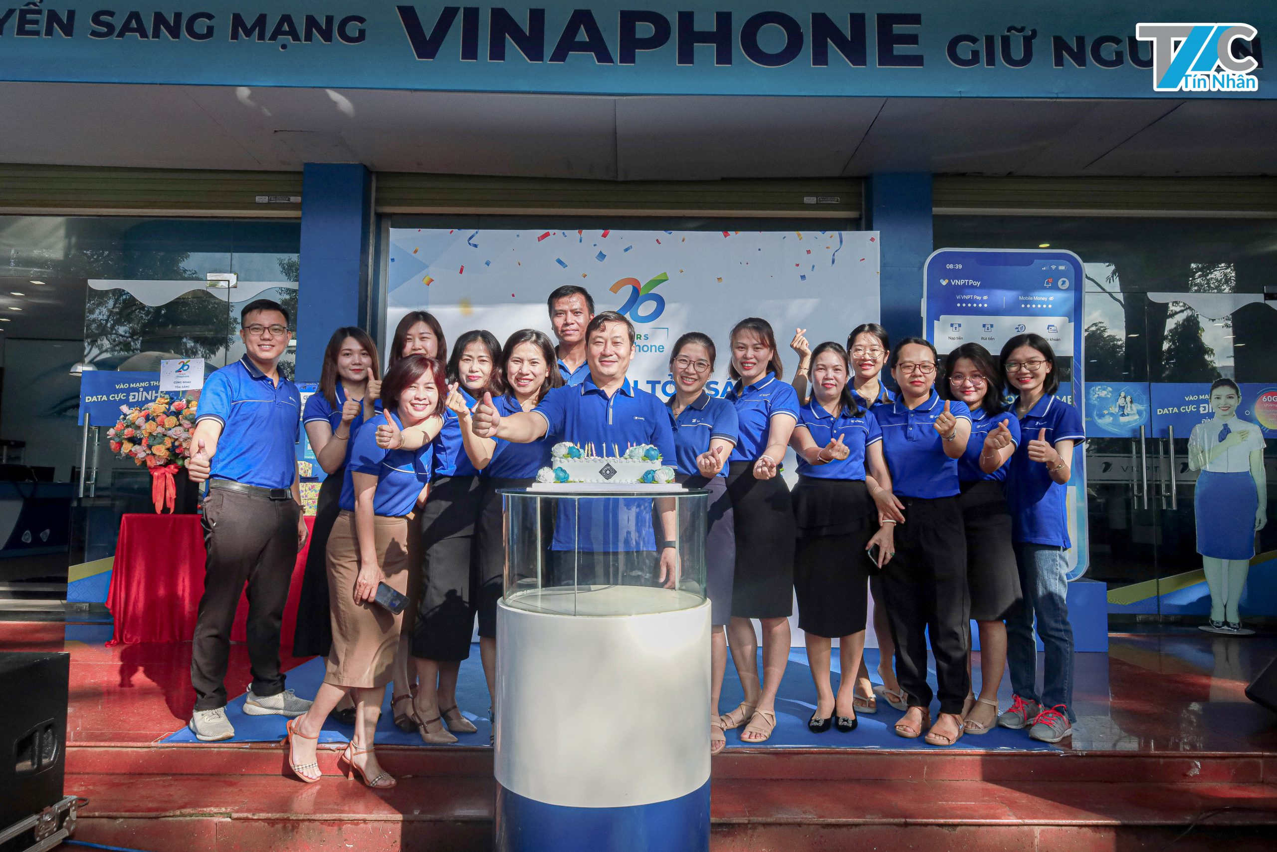 Áo Đồng Phục Sự Kiện Cuối Năm – Thiết Kế Đẹp, May Nhanh Tại TAMAN 8 Cách tổ chức Year End Party ấn tượng cho doanh nghiệp